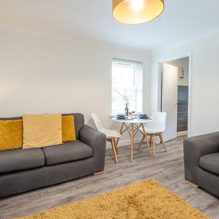 17 Britten Close - Aldeburgh Coastal Cottages Bagian luar foto